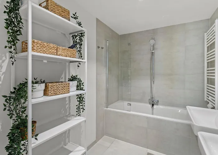 1-br Downtown I Fast Wifi Apartment
